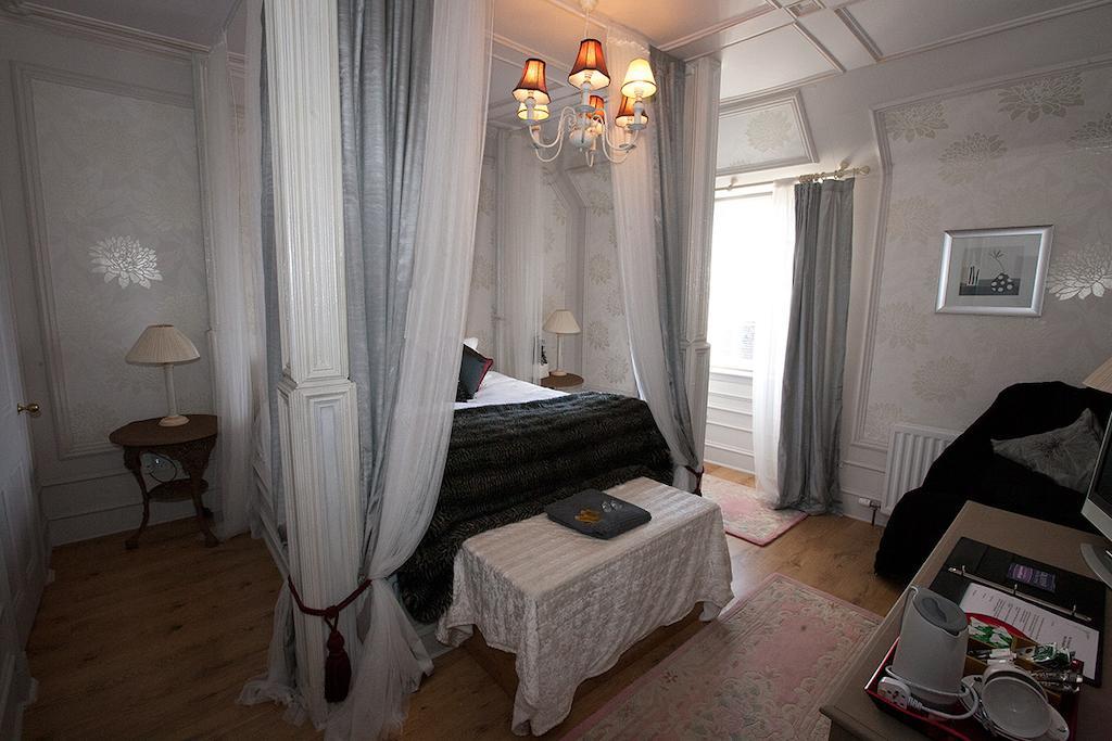 Victoria House B&B Crieff Chambre photo